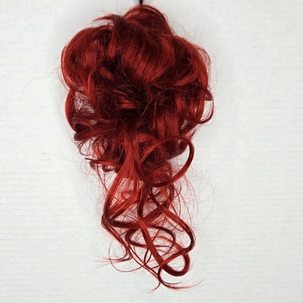 1H25227 NWT Messy Bun Hair Holder Burgundy